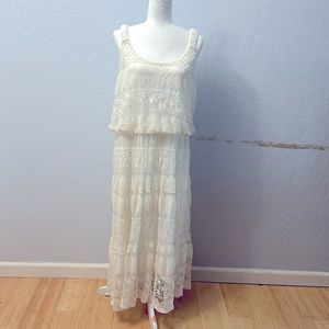 Jeer Cream Lined Lace Maxi Dress